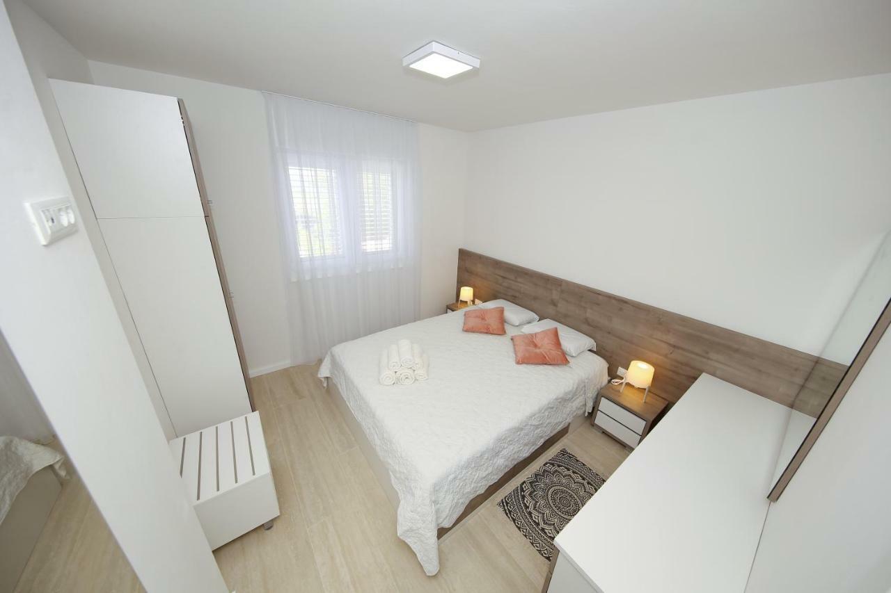 Valadar Apartments Privlaka  Exterior photo